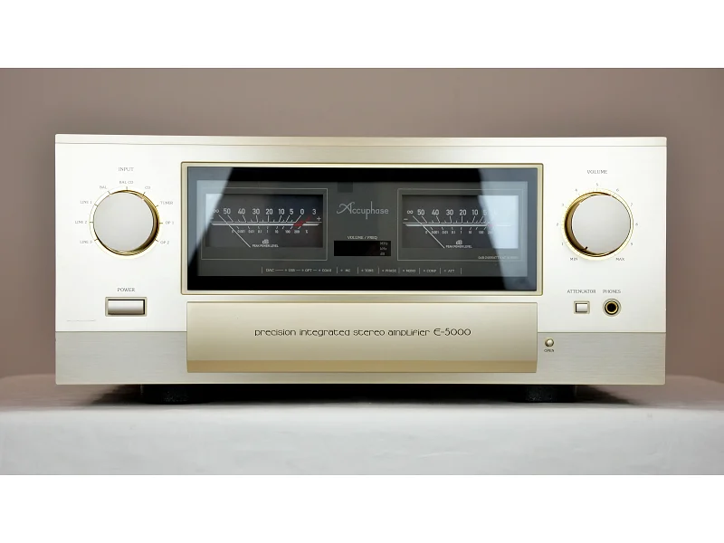 Accuphase ACCUPHASE E-5000